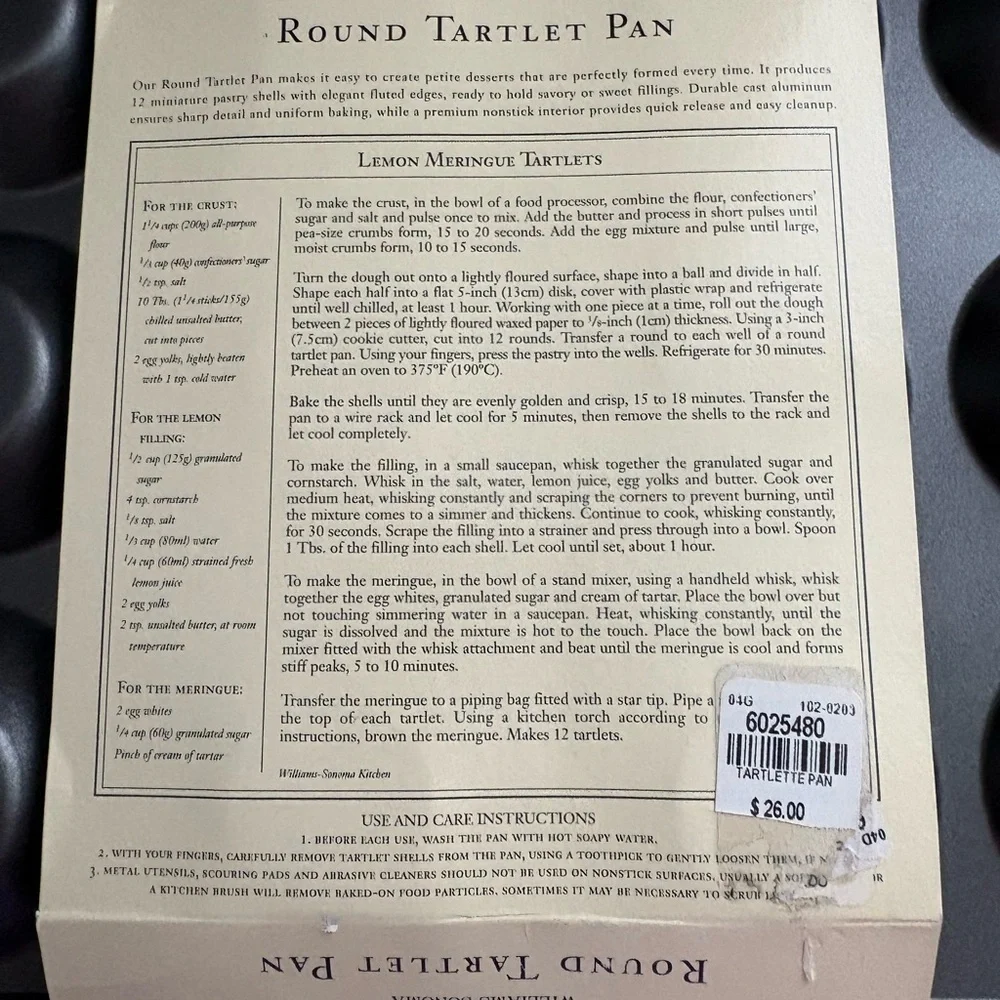 Williams Sonoma Black 12-Cup Round Tartlet Pan